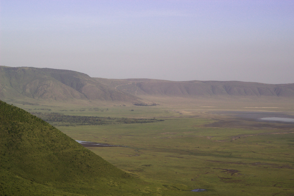 Crater + South Serengeti - Screen-3